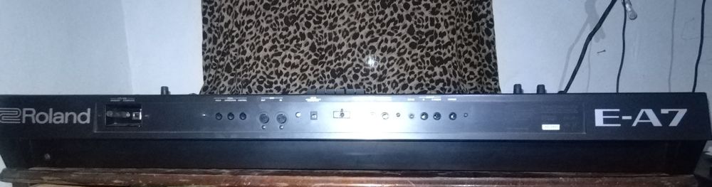 Roland E-A7 tezda sotiladi роланд Е А7 сотилади