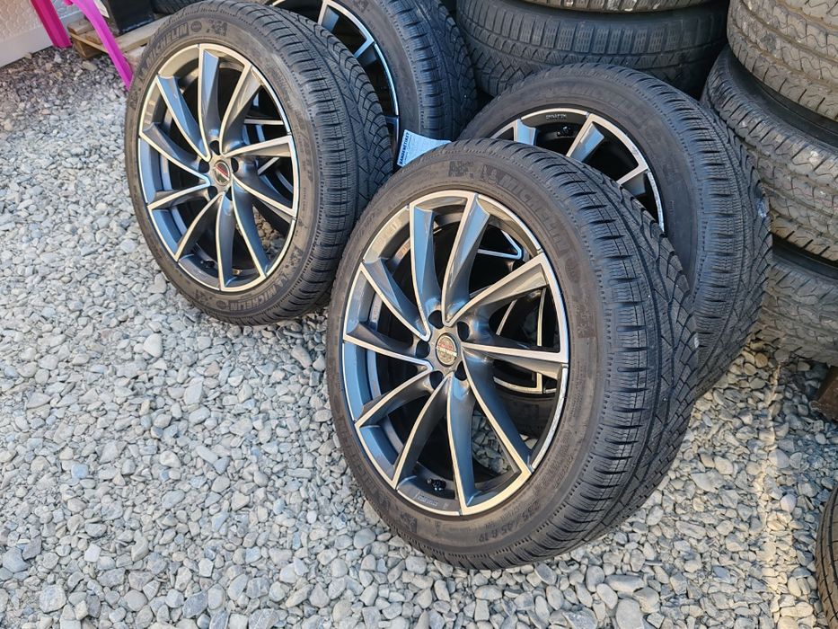 Jante aliaj 19” Volvo XC40 originale 5x108 ET40 + Michelin 235/45R19