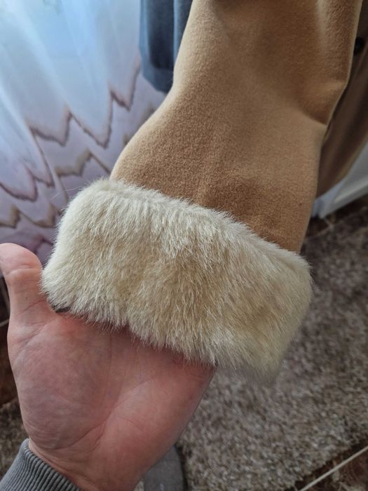 Palton damă din Cașmir cu blană naturala – mărimea XXL impecabil