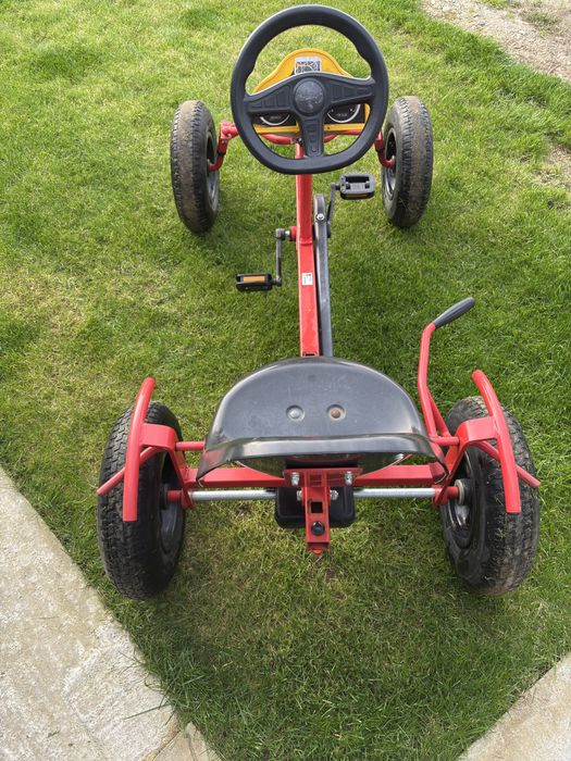 Cart cu pedale dino cars