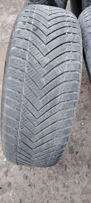 R 15 балон 205 65