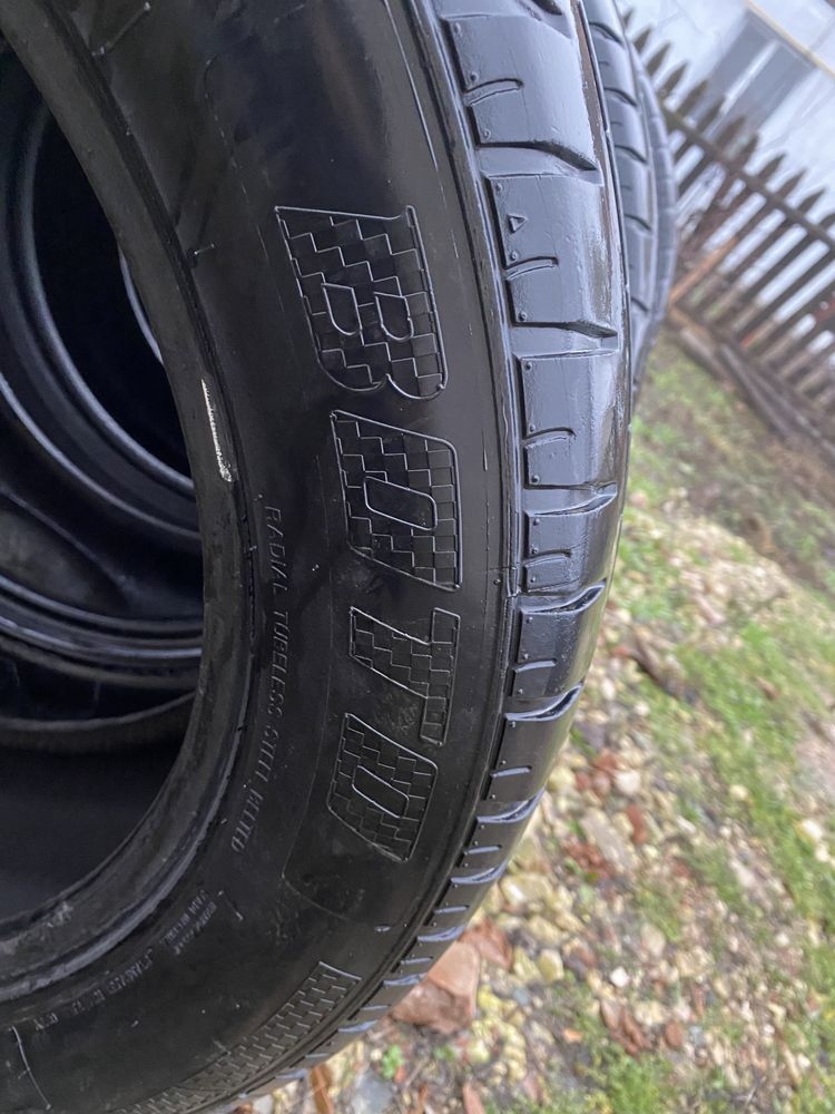 Отличная резина 235/55 R18