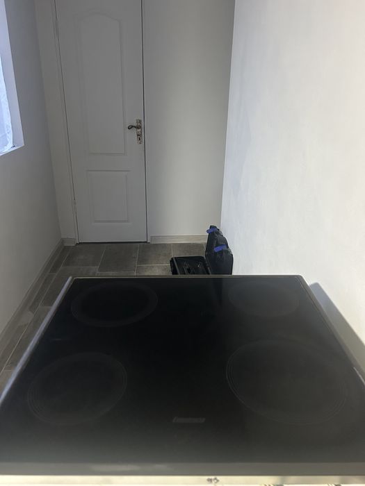 Plită și cuptor electric