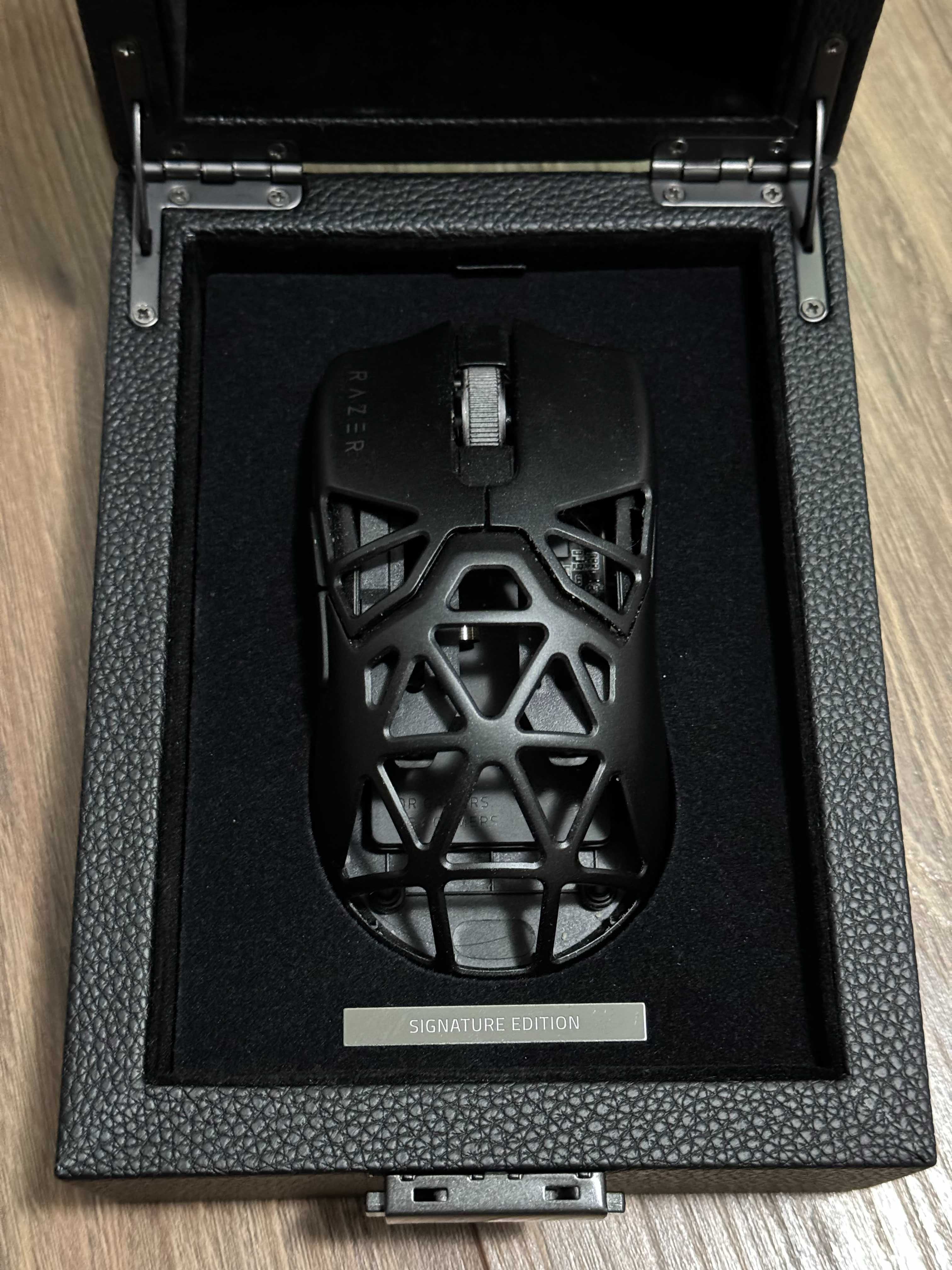 Razer Viper Mini Signature Edition