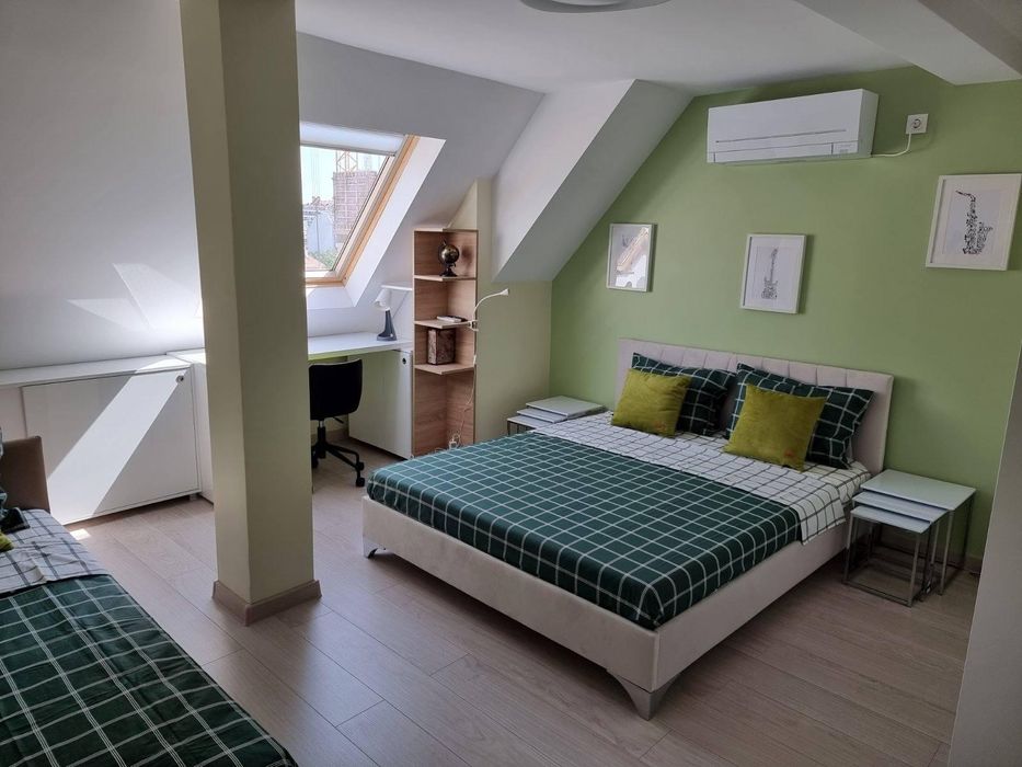 Дава се под наем Тристаен апартамент в София, Зона Б-18 - 100 кв.м за 1400 € - Снимка #9