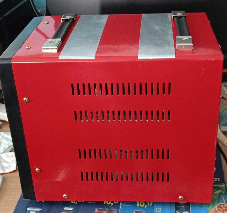 Vând stabilizator tensiune model SVRT-3000