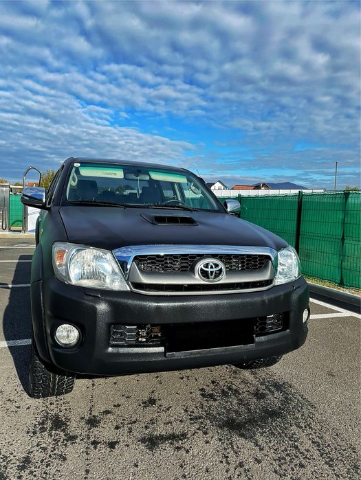 Toyota Hilux 3.0 D-4D Automată
