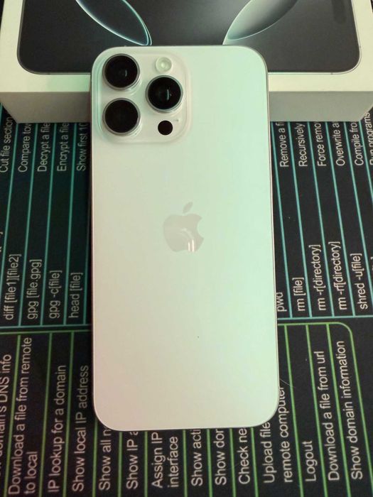 iPhone 16 Pro Max White Titanium 512GB с Гаранция до 24.07.2027