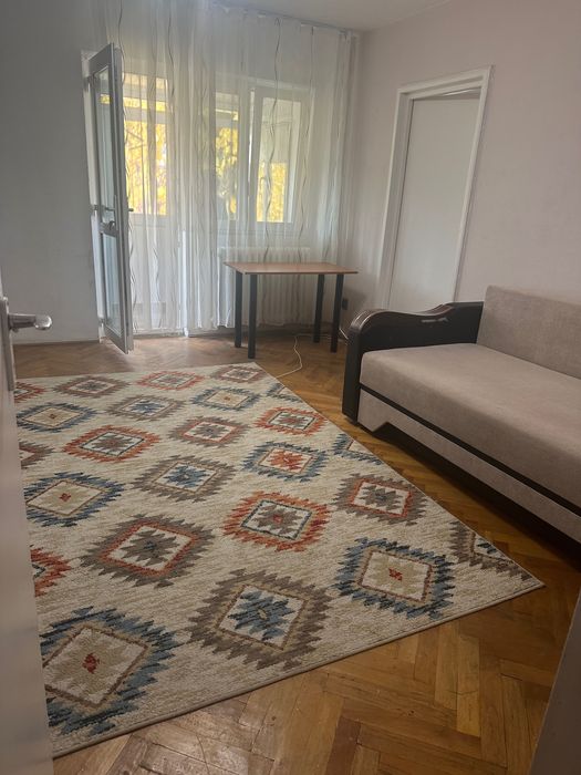 Apartament de închiriat