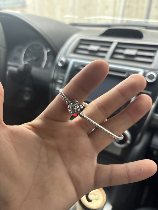 Продам pandora браслет оригинал