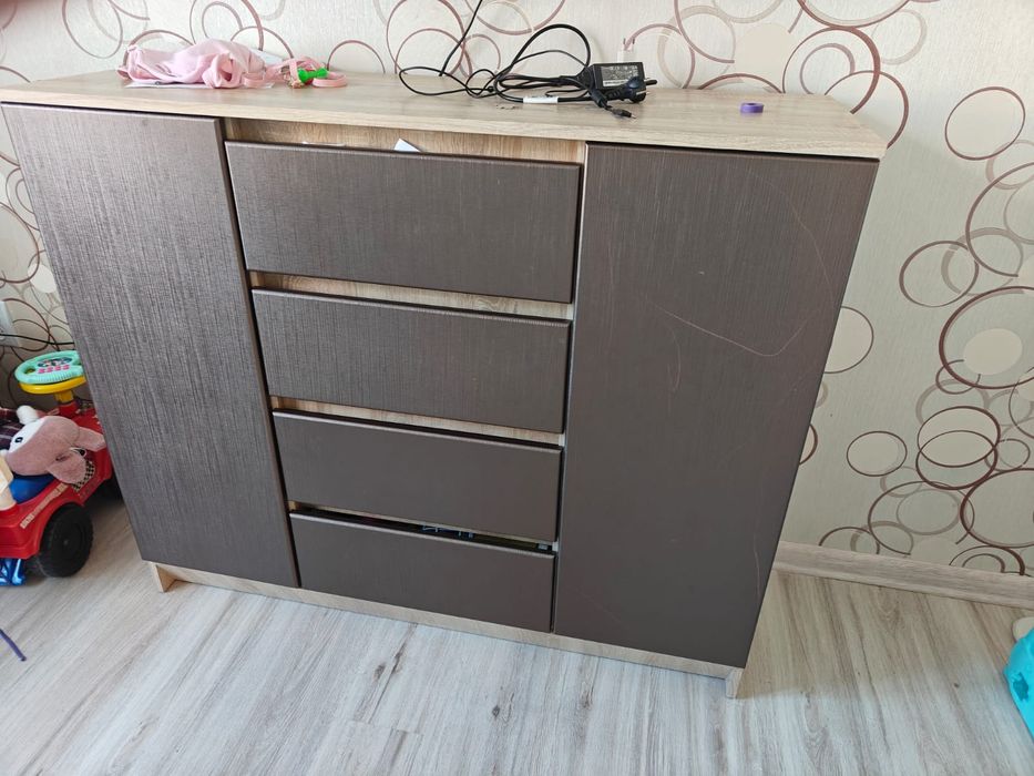 Продам  комод в отличном состоянии