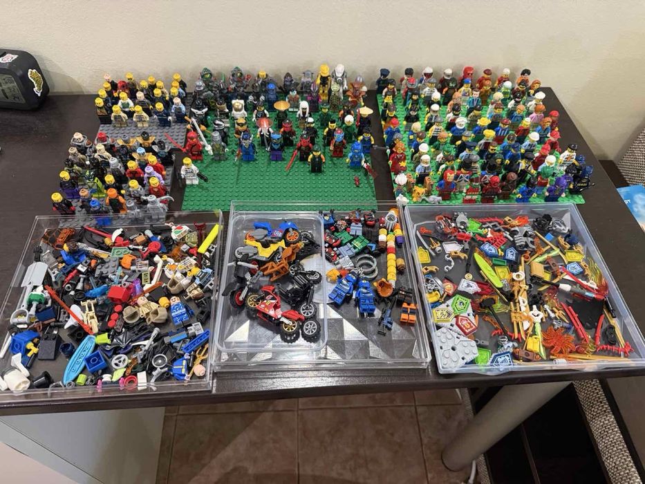 Колекция Лего/Lego фигурки над 150бр +части