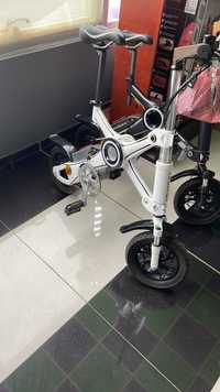 Vand 2 biciclete electrice