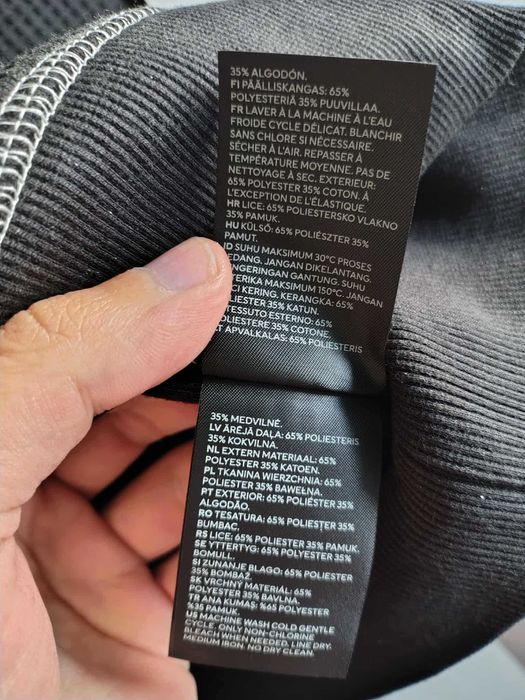 Plover, Pulover H&M Loose Fit Waffled Sweatshirt Size M - L