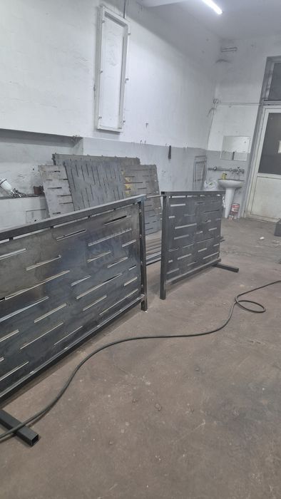 Confectii metalice,  tabla debitata , balustrade, garduri