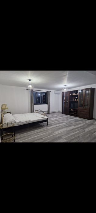 Inchiriez camere Târg Crăciun