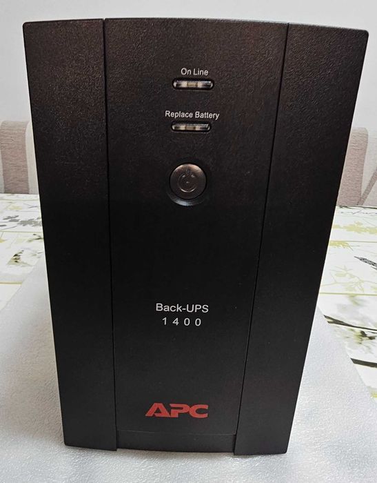 UPS APC baterie noua