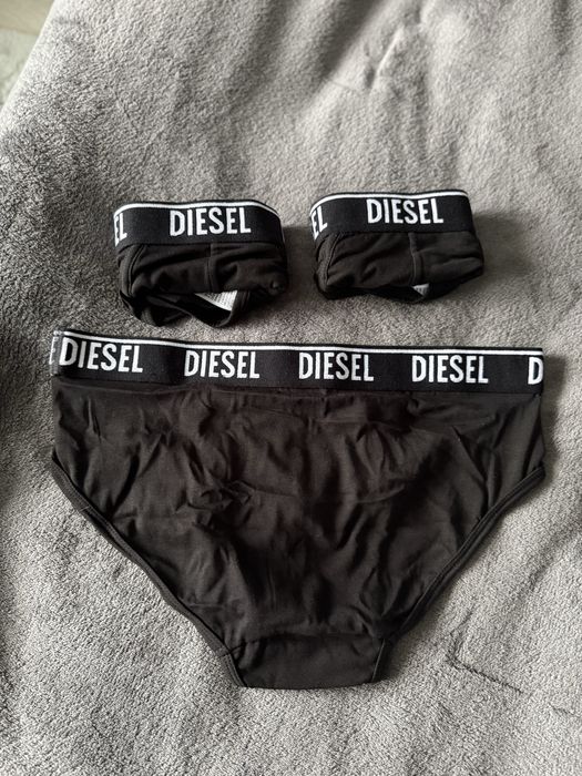 Diesel set 3 chiloti culoare neagra marimea M noi originali