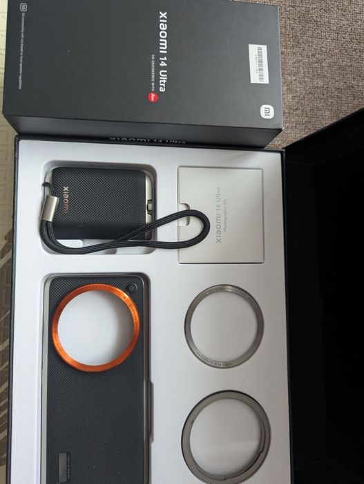 Vând/schimb Xiaomi 14 ultra full box+photography kit