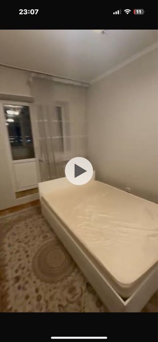 Кровать деревянная