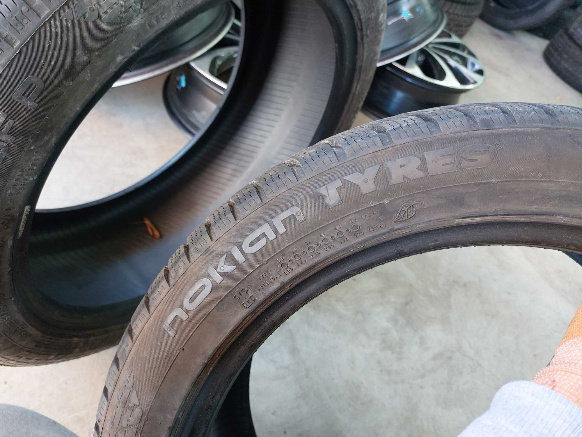 2бр.зимни NOKIAN 235/45/18 98V DOT 4722