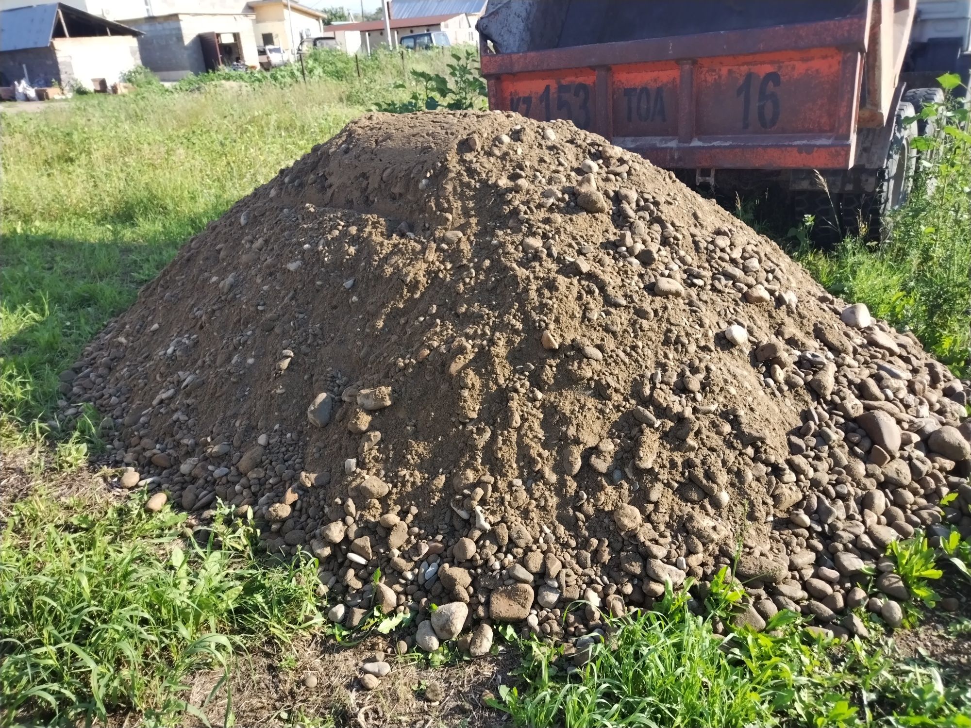 Доставим Камазом щебень, песок, ПГС, глину