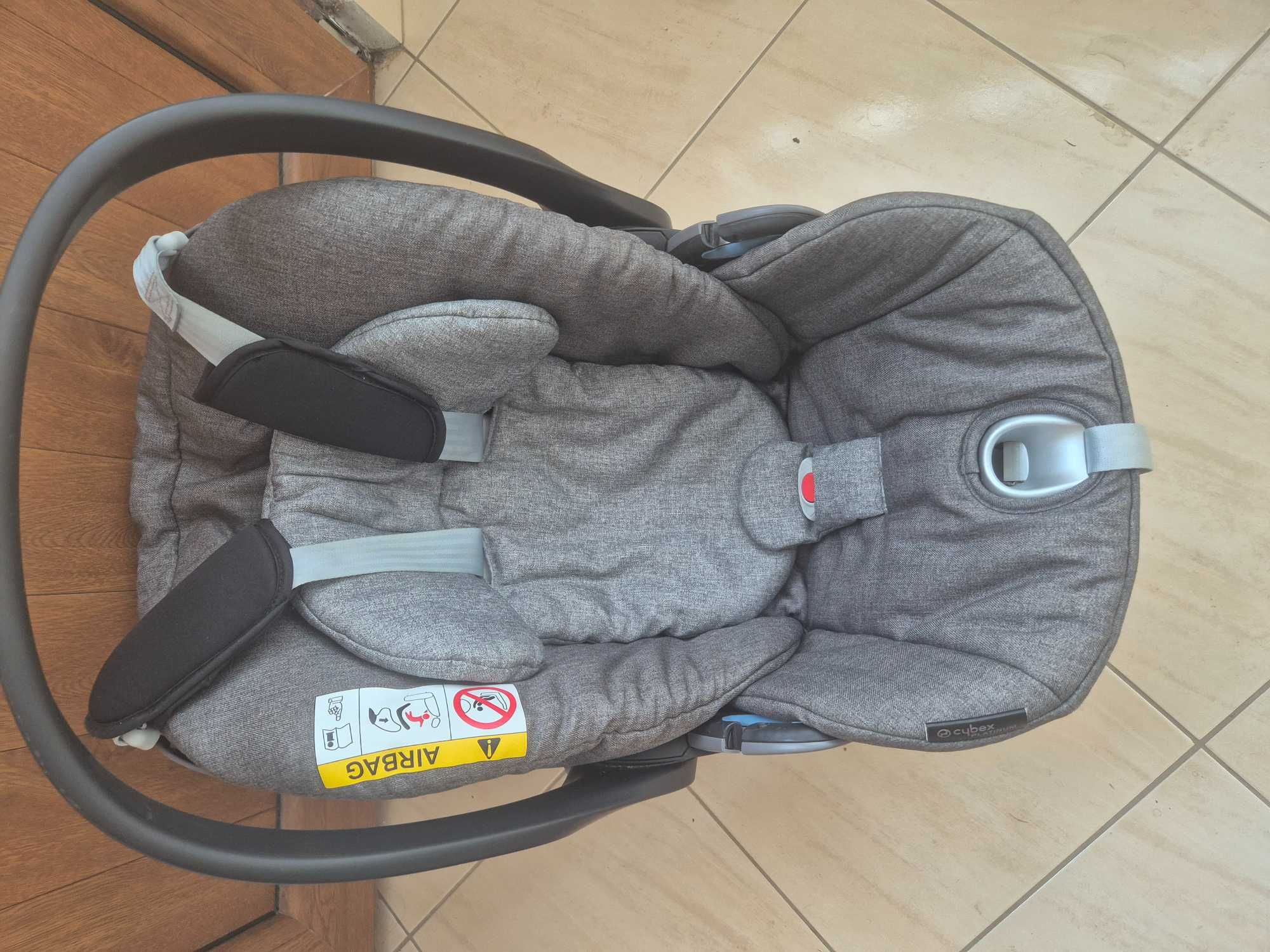 Cybex cloud q столче за кола