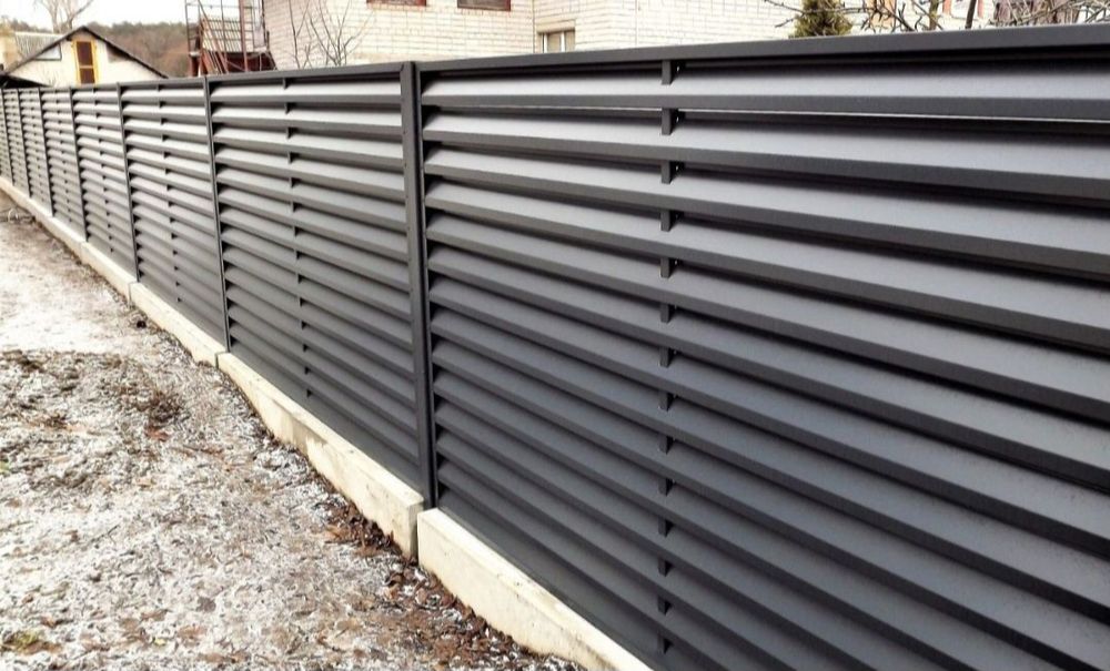 Executăm garduri și porți la cerința clientului