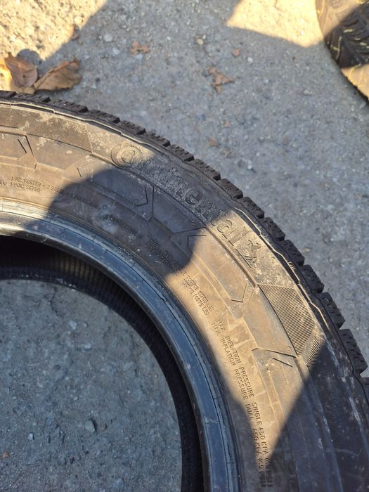 2 Anvelope de IARNA - 215/65/15C - Continental - APP NOI DOT 2023 !