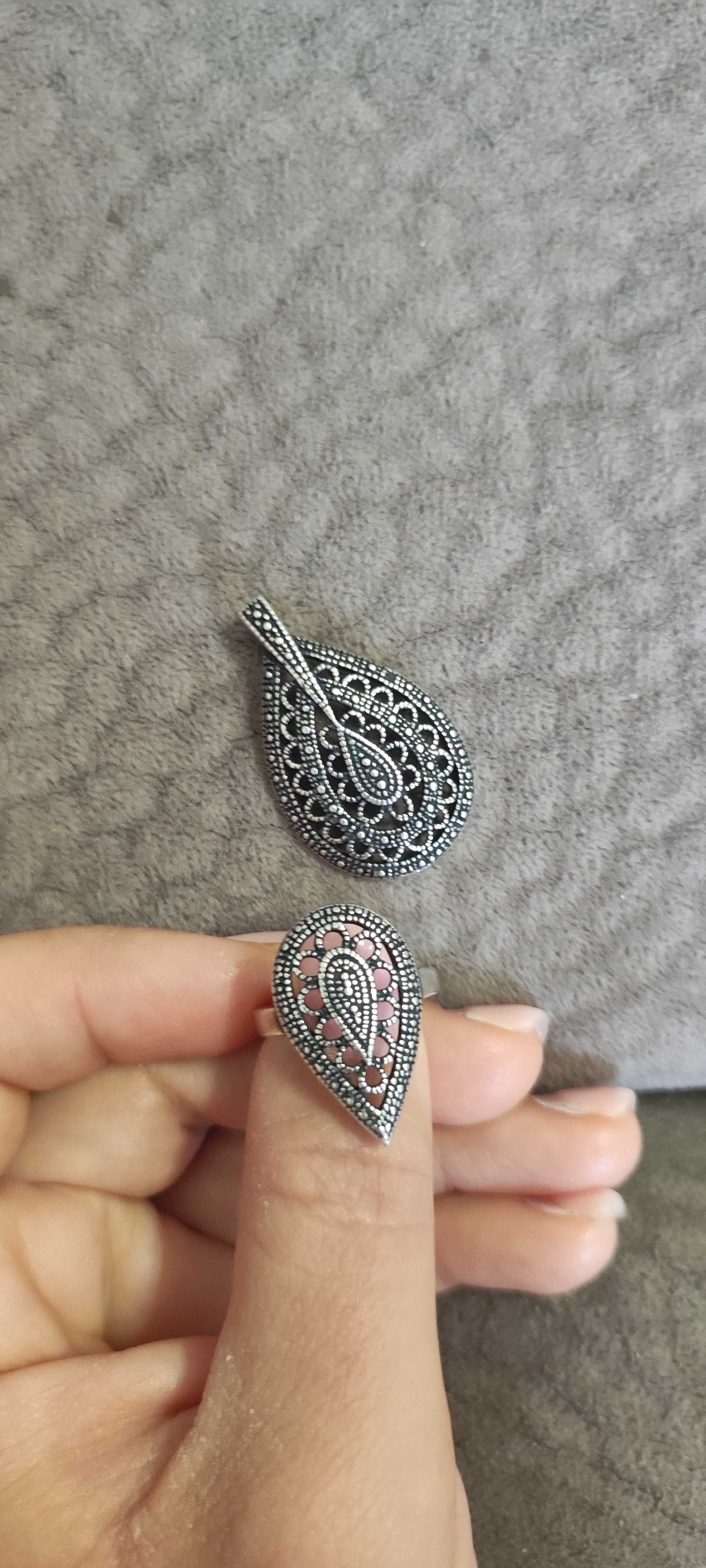 Уникален сребърен комплект пръстен и медальон в ретро стил.
