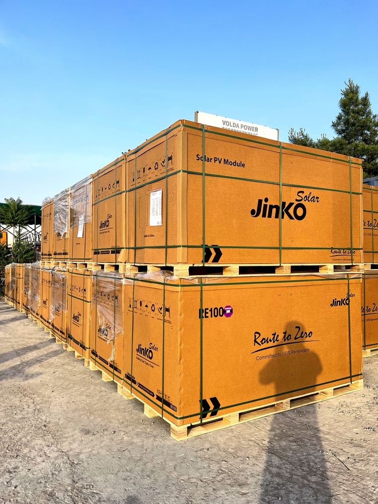 JINKO Quyosh panellari arzon narxda xitoydan