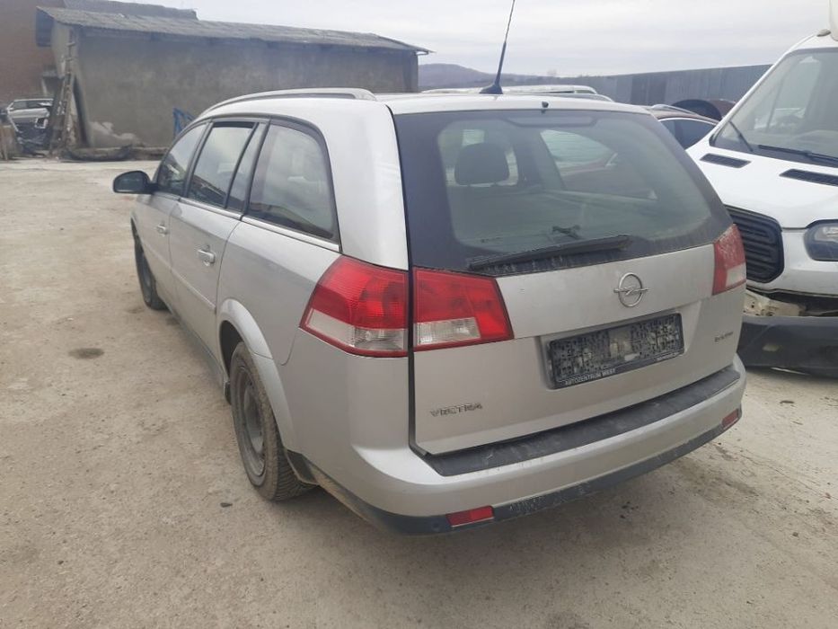 Dezmembrez Opel Vectra C motor 1.9  88kw, 120cp, Z19DT dezmembrari cutie de viteze manuala 5+1