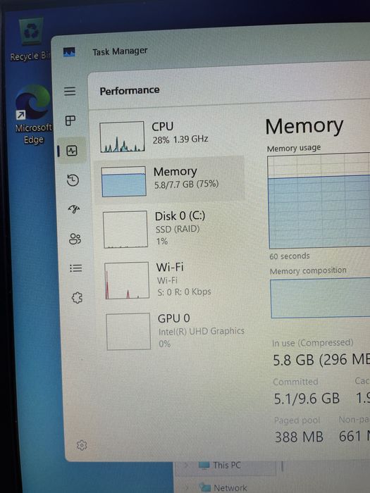 Asus Vivobook 15"7 Full HD , i3 , 8Gb DDR , 512 SSD