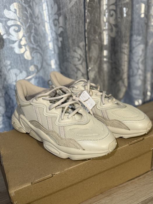 Adidas Originals OZWEEGO