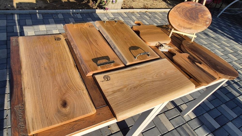 Platouri si tocatoare