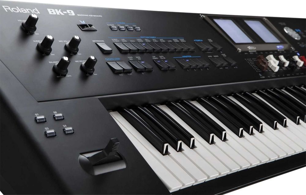 Roland BK9 aproape nou, nefolosit