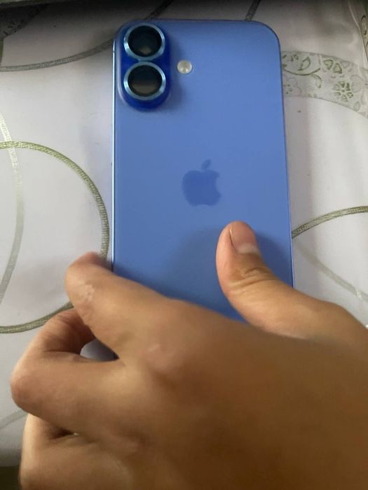 Обмен Iphone 16 128GB.