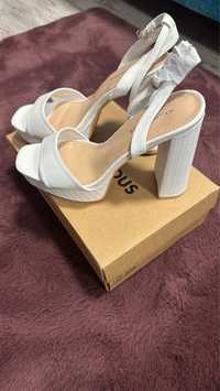 Sandale Glamorous noi marime 38