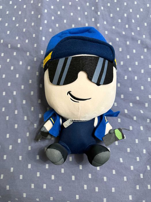 Продавам колекция Paradoxum Games меки играчки-6бр.