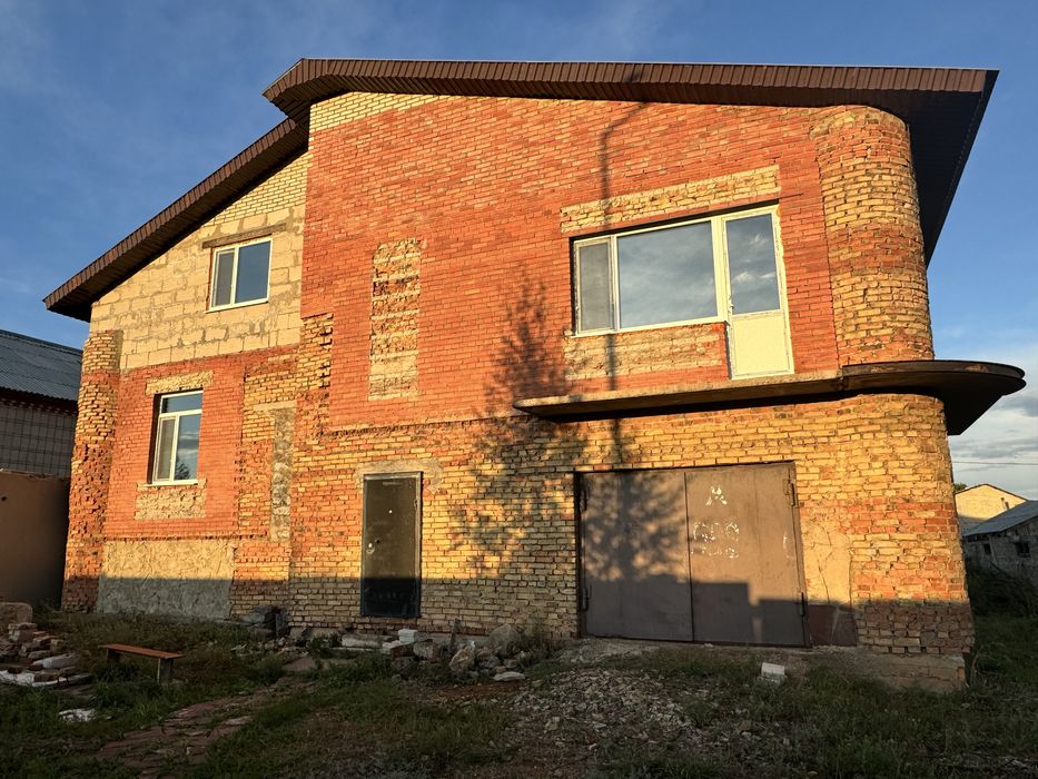 Продам большой коттедж 250квм