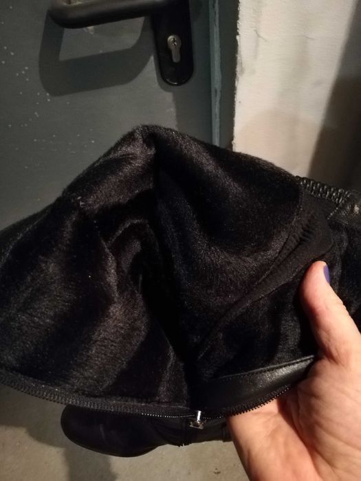 Дамски кожени ботуши