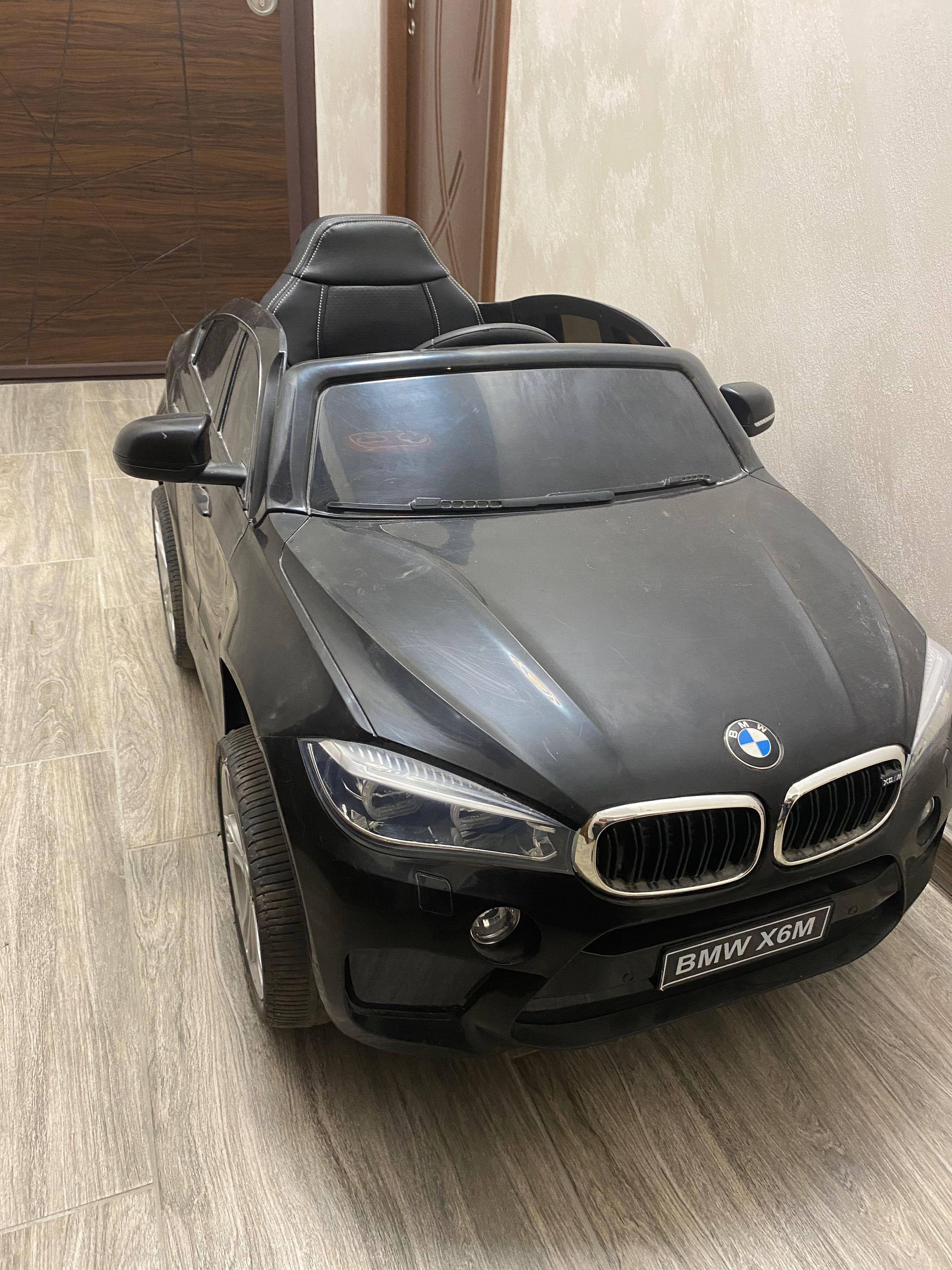 BMW X6M акумулаторна