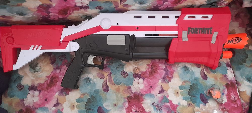 голяма пушка помпа FORTNITE NERF