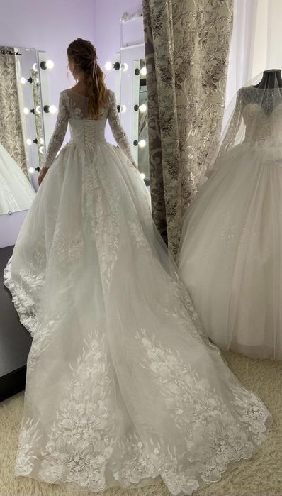 Платье свадебное новое