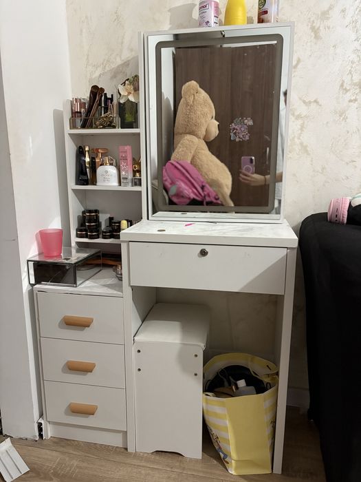 Masuta de machiaj cu led