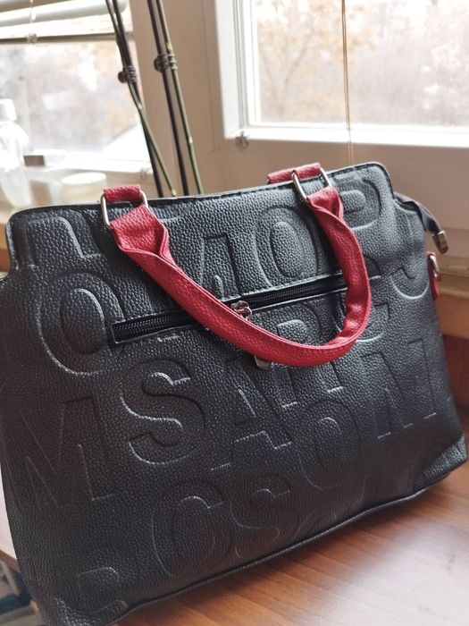 Дамски чанти последни бройки