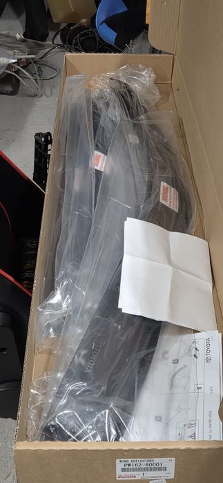 Ветрозащитни дефлектори за Тойота  ЛАНД КРУЗЕР