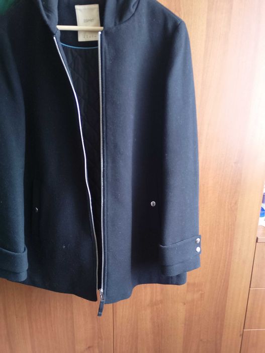 Дамско палто марката Esprit