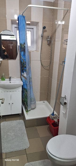 Proprietar închiriez Garsonieră