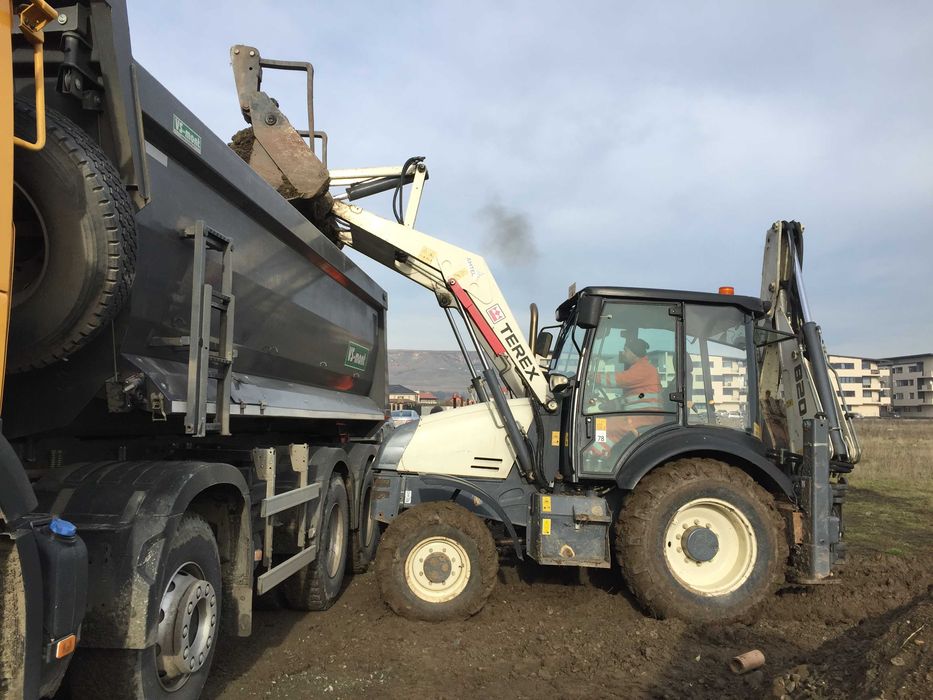 Închiriez utilaje + amenajare sol – Cluj și împrejurimi